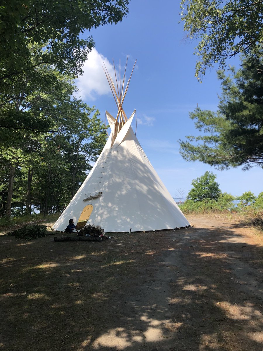 TonyclementCPC's tweet image. An honour to participate in the Grand Entry at the #WasauksingFirstNation 10th annual pow wow! #miigwetch