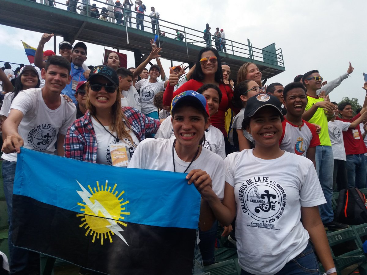 pjvenezuela's tweet photo. La juventud venezolana dice presente en el 4to Encuentro Nacional de Jóvenes (ENAJO) Barcelona 2018.

#PJVenezuela #ENAJO2018 https://t.co/0TgOqlIgLw
