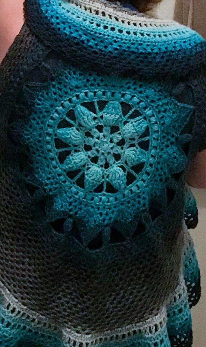 createdbychell's tweet photo. 8 more rows and this vest is done! After a bad start, guess I crochet tightly, and having to restart this is finally right. Should have up on the website in the next few days 😁 #crochetvest #mandalavest #mandalayarn #lionbrandyarn #crochet #crochetersofinstagram #createdbychell https://t.co/Pi6ZoGyLkH