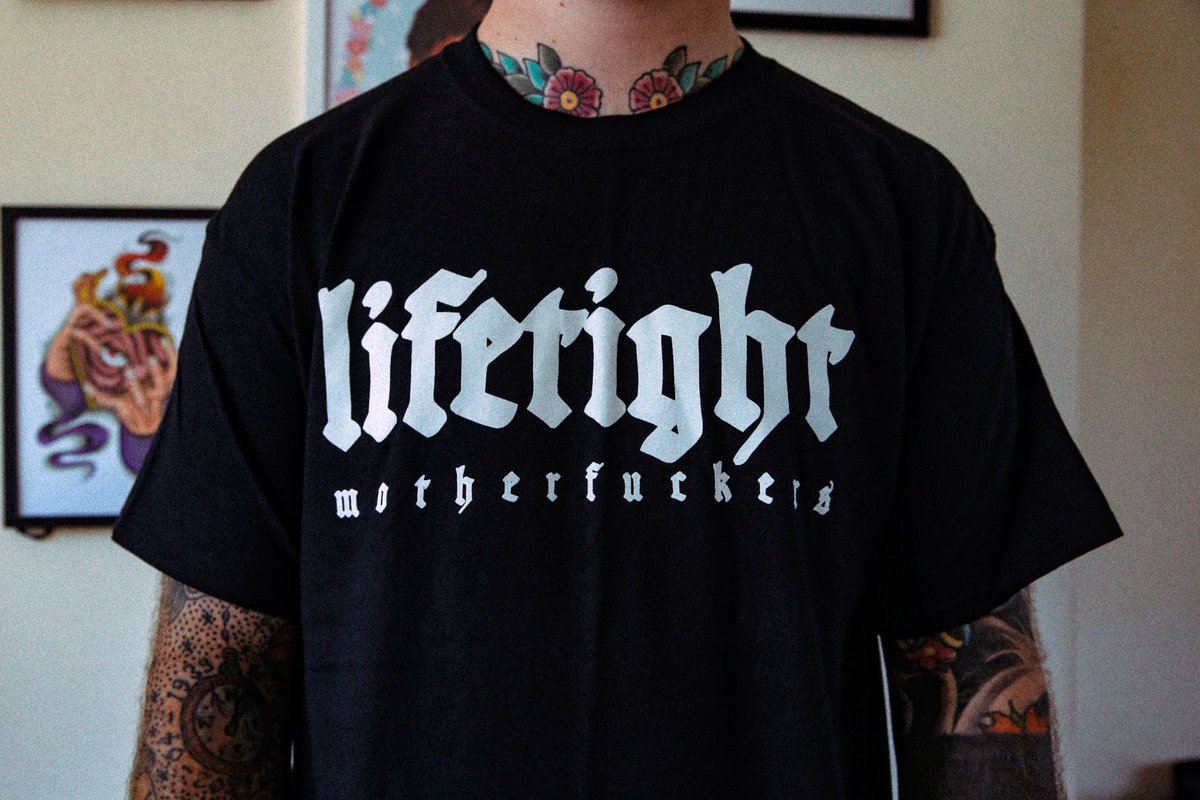 LEFTOVER TOUR MERCH NOW ONLINE
LIFETIGHT.co

Pretty much all merch that's online will not be re-printed, so invest and grab something now as it'll be eBay gold in a few months when we're doing stadium tours.