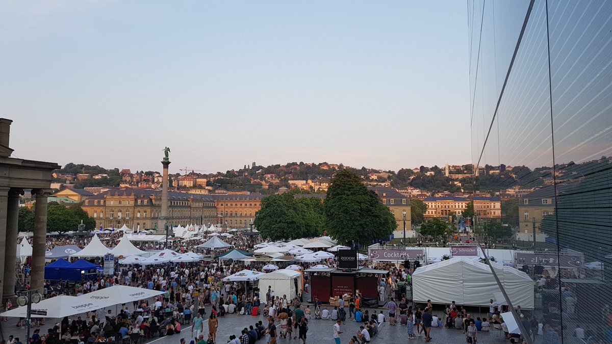 fusepro's tweet photo. Nach 10 Stunden voller Diskussionen ist die #SEO #Strategists #Stuttgart 2018 nun vorbei und es geht zum After Work auf das #Sommerfest. https://t.co/WPPVRLtJ8C