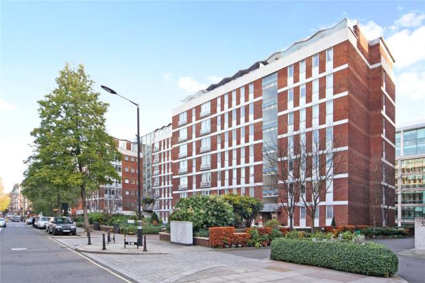 Best_Gapp's tweet photo. UNDER OFFER Belgravia Court 33 EBURY STREET #Belgravia #London #SW1W 1reception room, kitchen &amp; bathroom £535,000 for more info https://t.co/8M1bUlbBNJ https://t.co/Tau2w94Fza