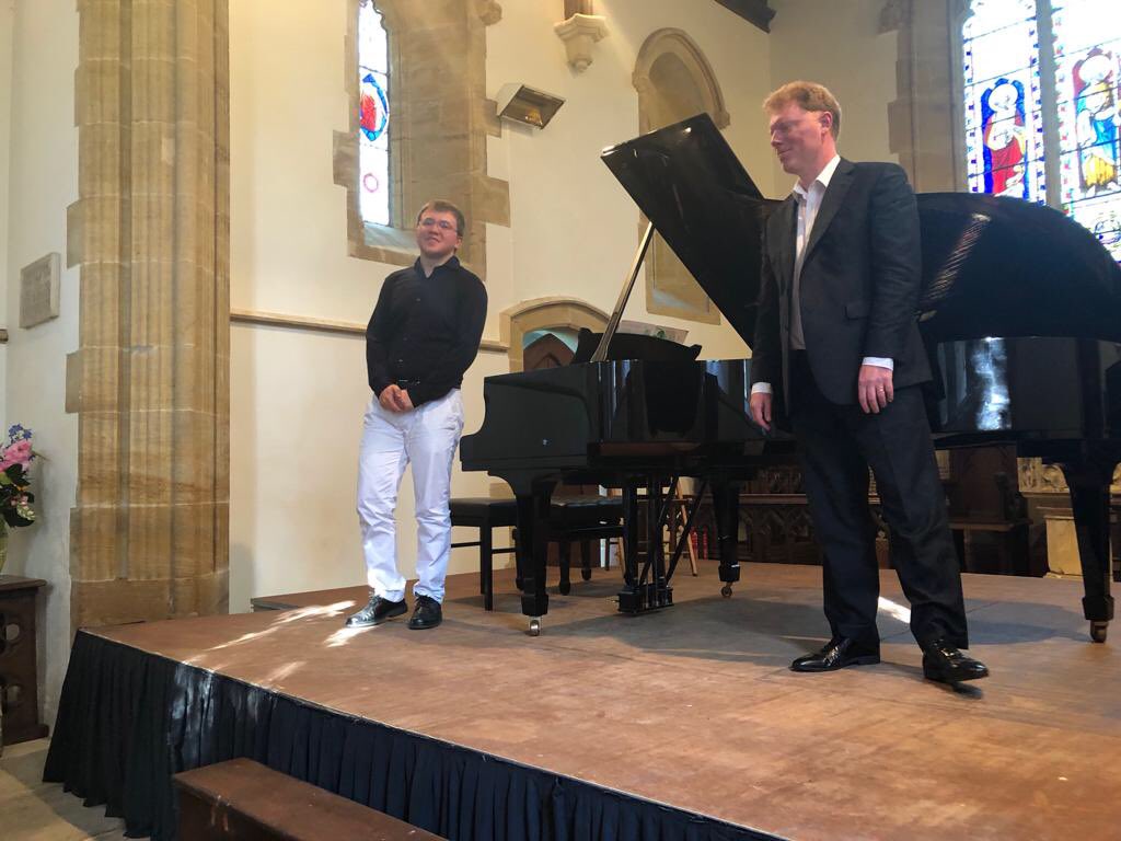 KeynoteAM's tweet photo. A lush afternoon ......@plushfestival with @FilippoGorini, Tim Horton and @PimmsGB #perfect English summer’s day https://t.co/MglL6ozdHA