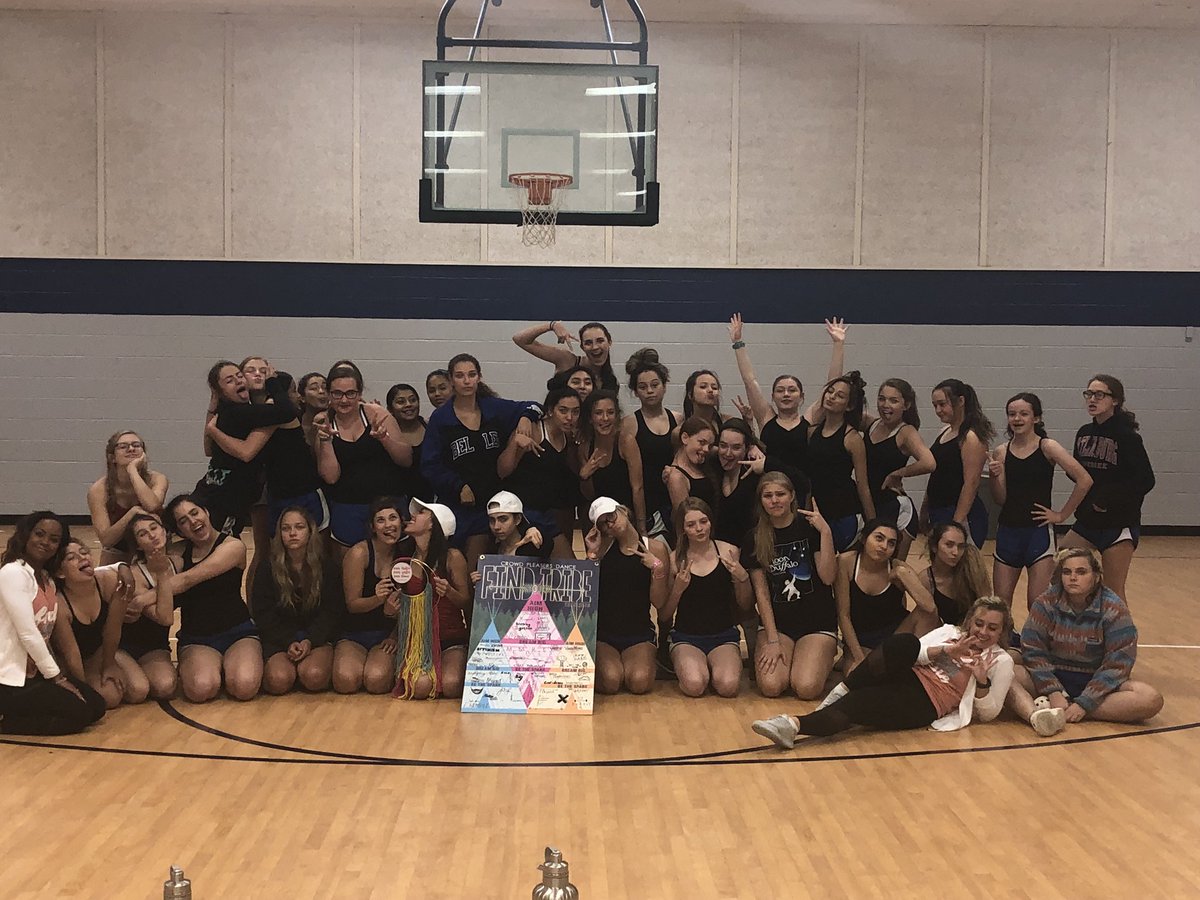 BwoodBelles's tweet photo. First week of summer practice is finally done! #gobelles https://t.co/7GrIdrBV9y