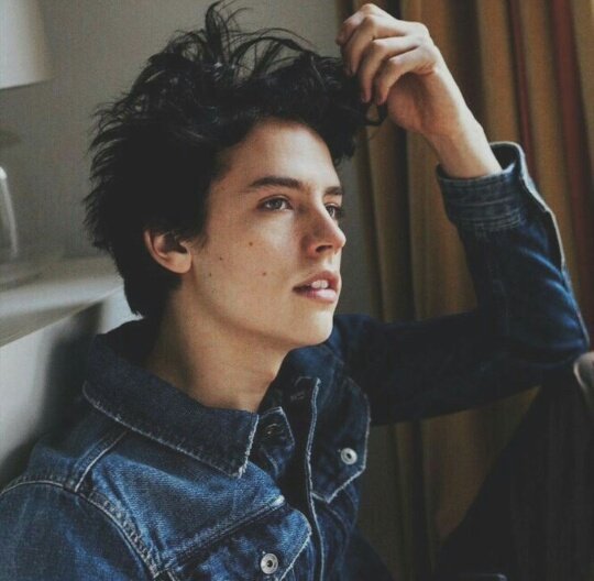 Happy birthday Cole Sprouse!!   