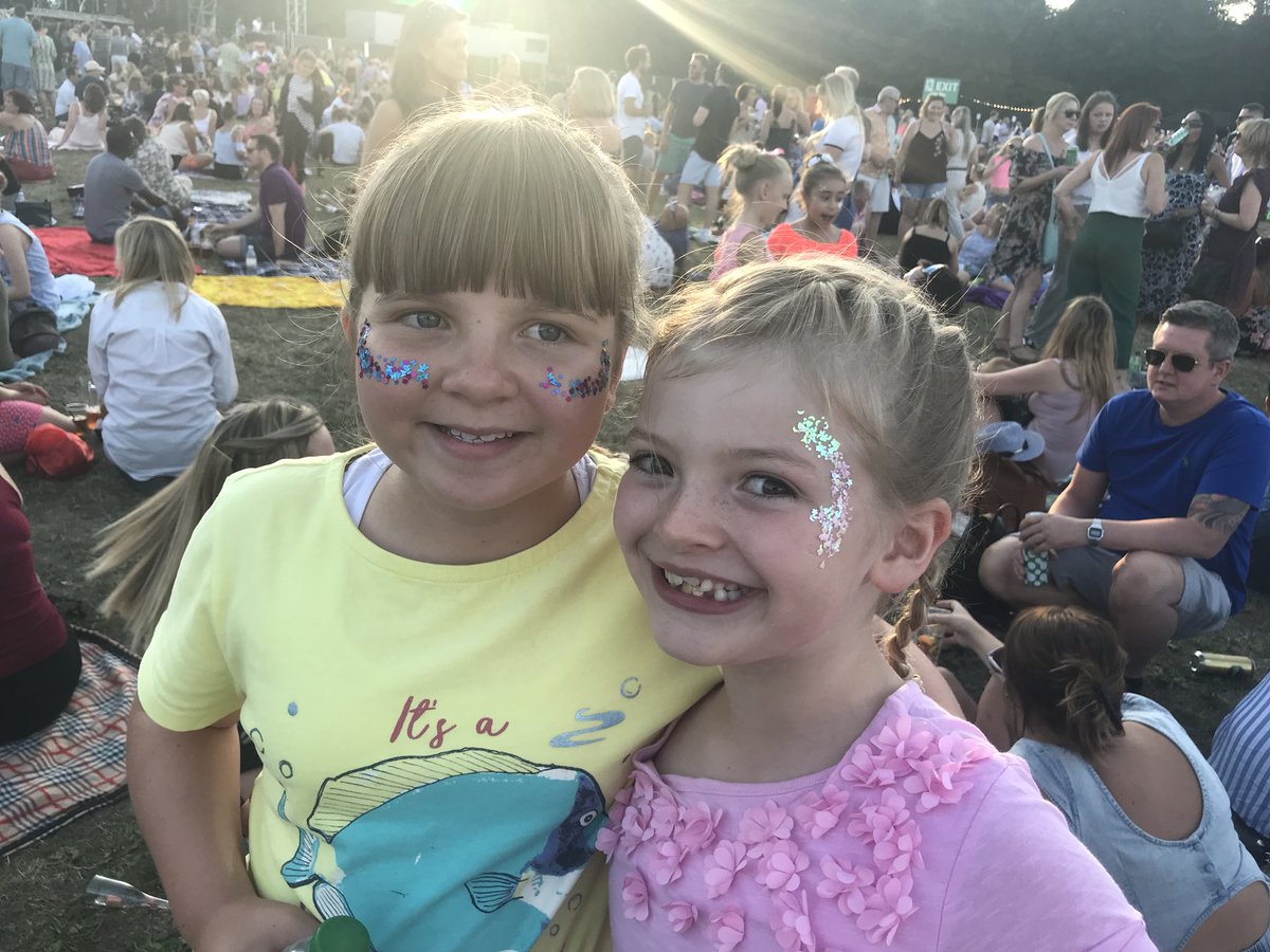 #bpc2018 looking forward to <a href="/JessGlynne/">Jess Glynne</a> 😍