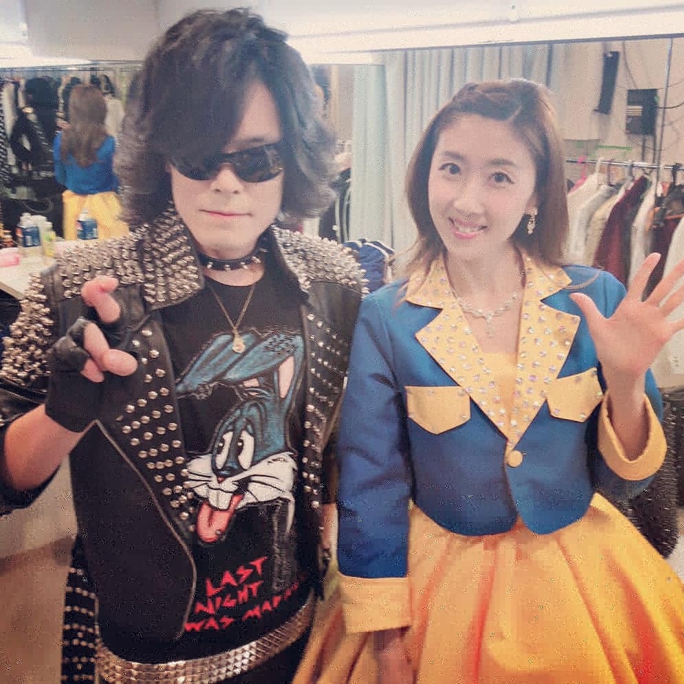 Sa Toshl A Twitter 8 4 Croket Mimic Tokyo 久しぶりにお会いした 岩波理恵 さんと 岩波さんの弟さんがバンド活動するきっかけがxだったらしいゼ Sa Toshl Croketmimictokyo 楽屋 バックスバニー Domrebel ぴ T Co Gh0ujo5laj