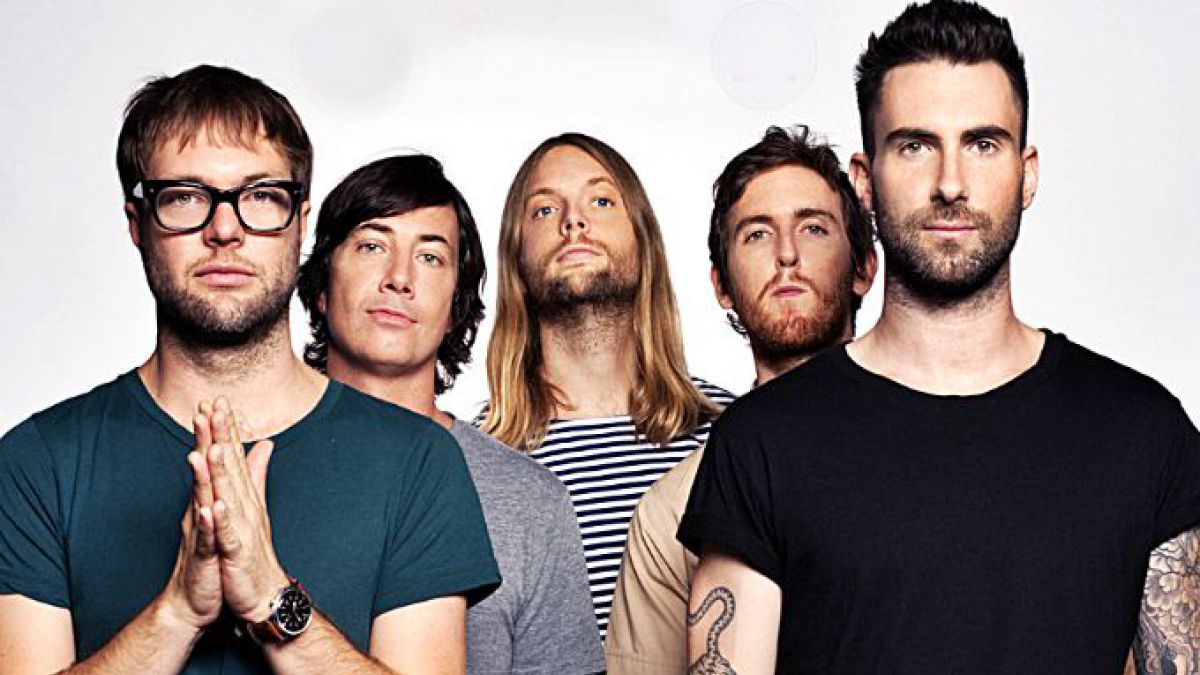 RadioOne1037's tweet photo. 21hs! Estás en #WeekendOne1037 📻
En esta hora del #Playlist > @maroon5 @Sia @LukasGraham y mucho más!🎶
▶️Listen Live https://t.co/BFcZgmHVyz! https://t.co/7m7HQ5Gg4O