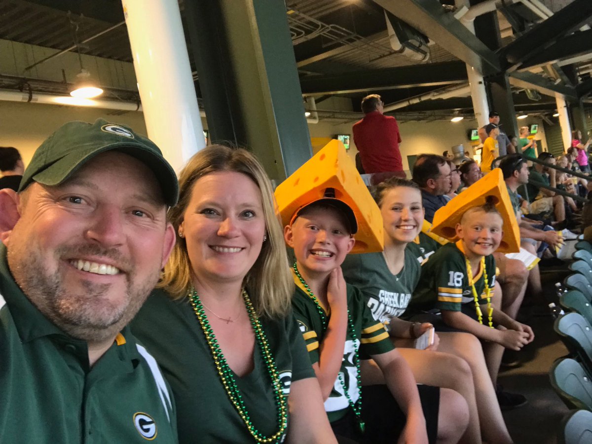 Hans Olson tweet media