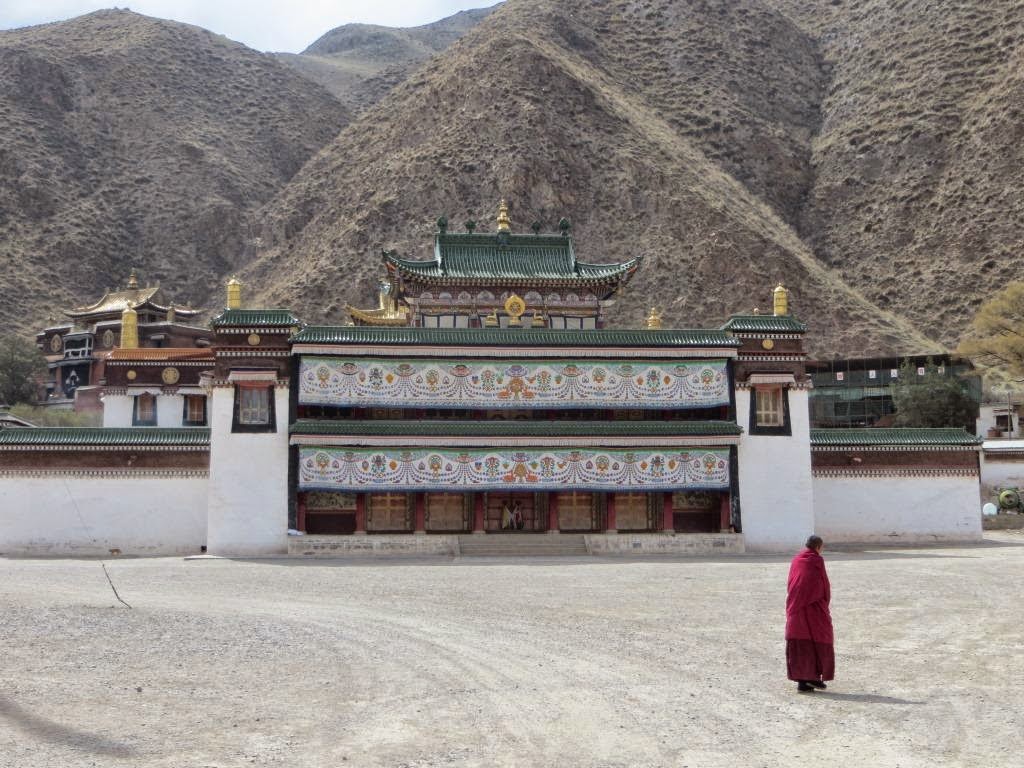 KassAntoinette's tweet photo. Monlam Festival at Labrang Monastery
https://t.co/h6maTjj5p2 @tsemtulku

#Buddhism
#TibetanBuddhism
#Buddha
#Dharma
#Sangha
#Buddhist
#DorjeShugden
#TsemRinpoche
#Kechara
#Meditation
#Mindfulness
#Healing
#Wisdom
#Protection
#Inspiration
#Spiritual
#Blessings
#Religion
#Newage https://t.co/l0StOotq6I