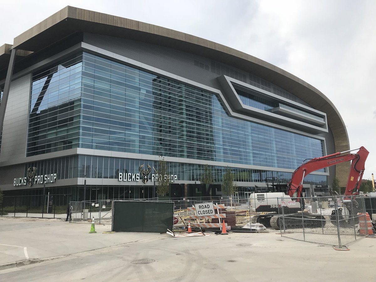 ScottWalker's tweet photo. In town for a wedding and took a look at the new home of the @Bucks. Looks great! #FearTheDeer #BuildTheFuture https://t.co/FU8Ztk1WA2