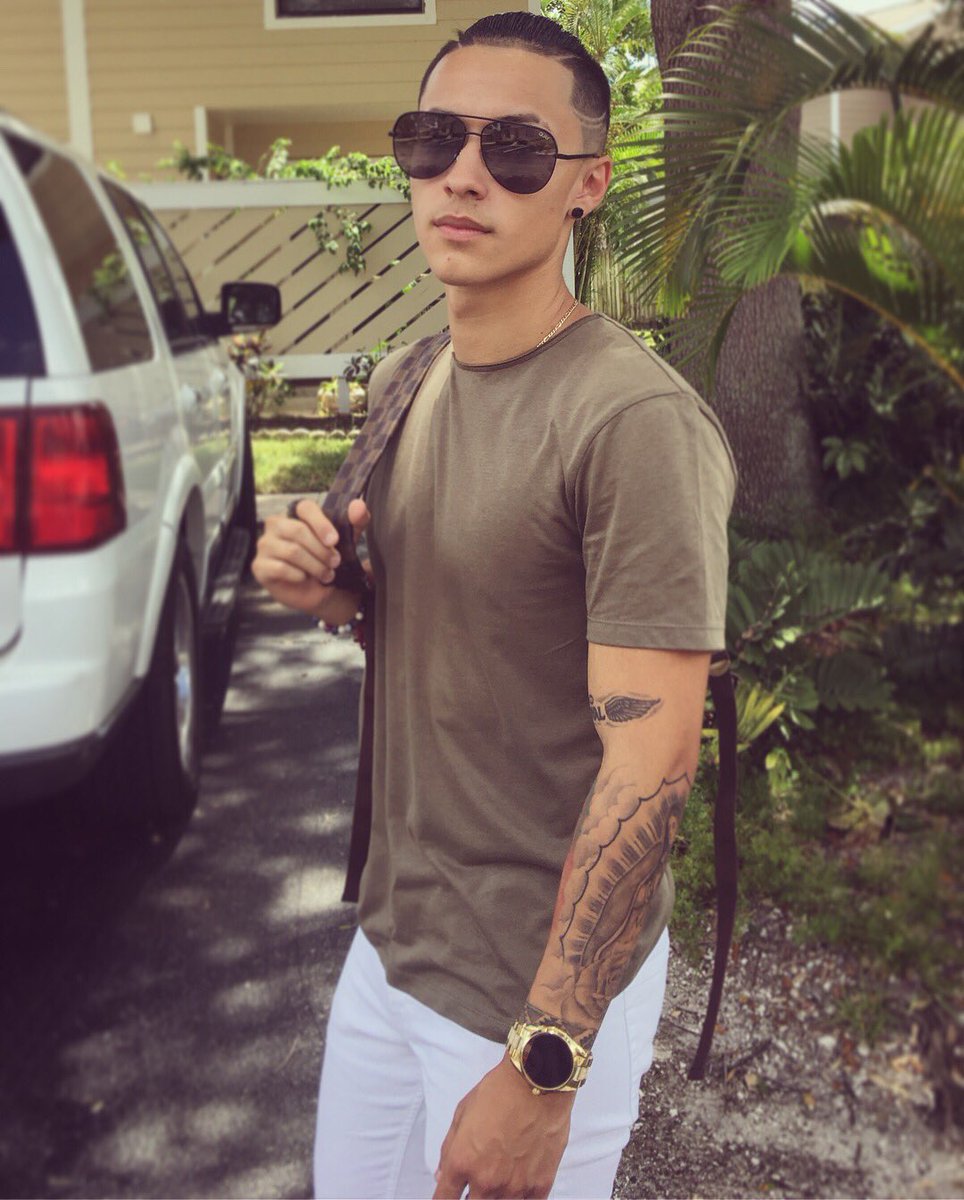 iamryanvmusic's tweet photo. โข 1 9 โข blessed to see another year, gracias dios por todas las bendiciones โ๏ธ #HH #Ryanators https://t.co/LpE2iJL3fV