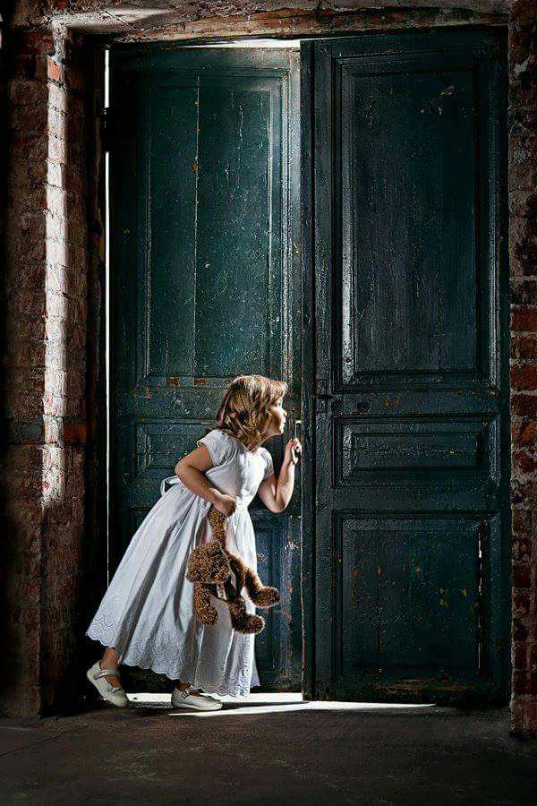 الافعال دائماً اهم من الاقوٌال
صدق مّا تراه وانسىّ ما تسّمعہ ....!!