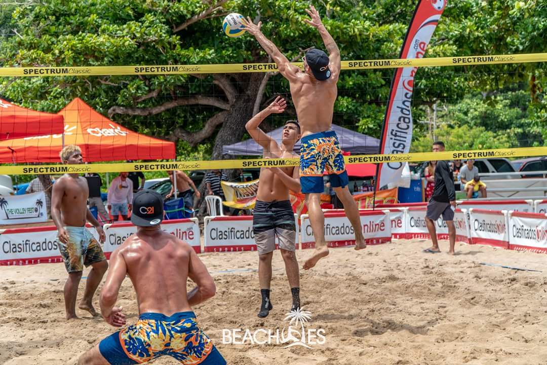 21escomunidad's tweet photo. Sigue a Beachotes a través de Facebook e Instagram. Dale like a su página y fotos para que podamos compartir el mensaje. 

#asisehacecomunidad #cuidemosnuestrasplayas #colaboraressumar #juntepalahistoria #aquinohayegos #eldeporteune #ViveElDeporteDeOtraManera #C21 #Beachotes https://t.co/MHD1MmmqeE