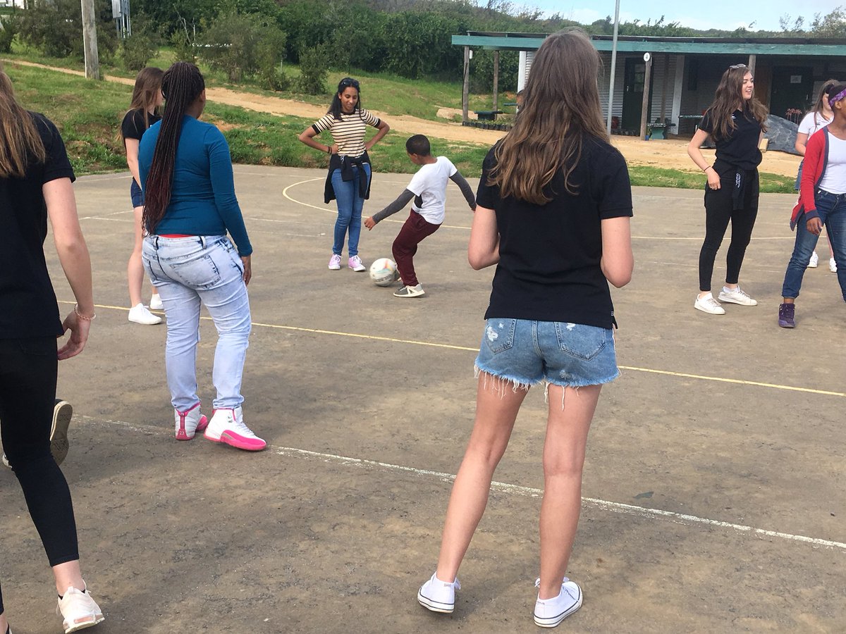 TamrynEDST's tweet photo. And of course, some sport! @BMS_SP0RT @edwindoransport #Goedgedacht #pathoutofpoverty #POPUKSchools #getinvolved https://t.co/SQgYuKuDUm