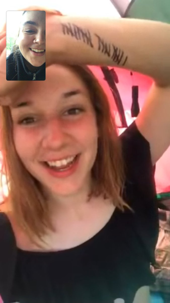 megplntparmesan's tweet photo. Drunk FaceTimes from friends at music festivals make my day 💞💞 https://t.co/zFmAGeIIbj