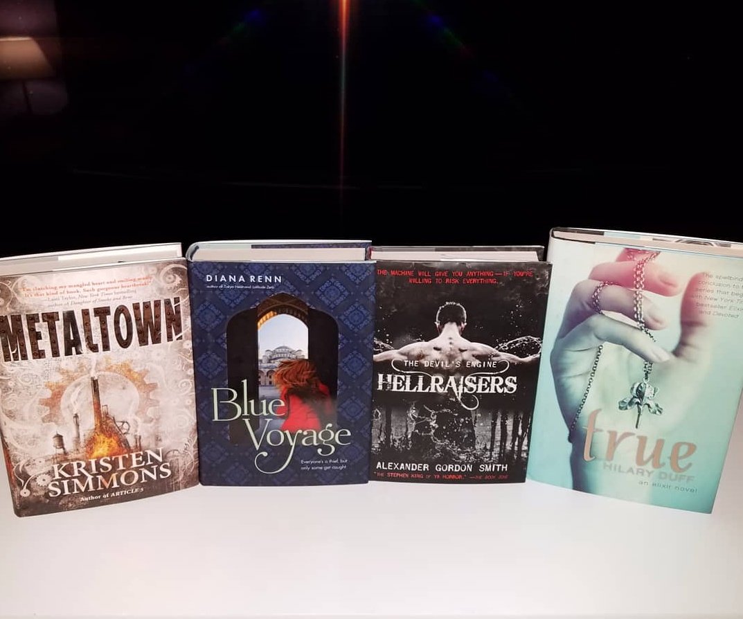 darkangel231988's tweet photo. Book Outlet Haul! #GenerationOne, #TheDarkDaysPact, #Ferocious, #BlackWidowRedVengeance, #MidnightMarked, #BladeBound, #Metaltown, #BlueVoyage, #TheDevilsEngineHellraisers, #True,
#BookOutletHaul Part 1 of 2 #BookHaul #BookMail #Bookaholic #BookAddict https://t.co/VLBmNzQ6Hz