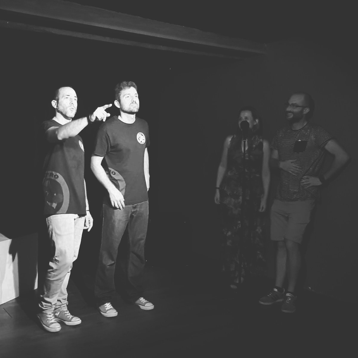 feryjzz_'s tweet photo. Vuelta al hotel después de un buen bolo! Qué placer improvisar construyendo buen material... #ImproImparShow @ktarajano @improimpar https://t.co/Fd6Lu2FHnv