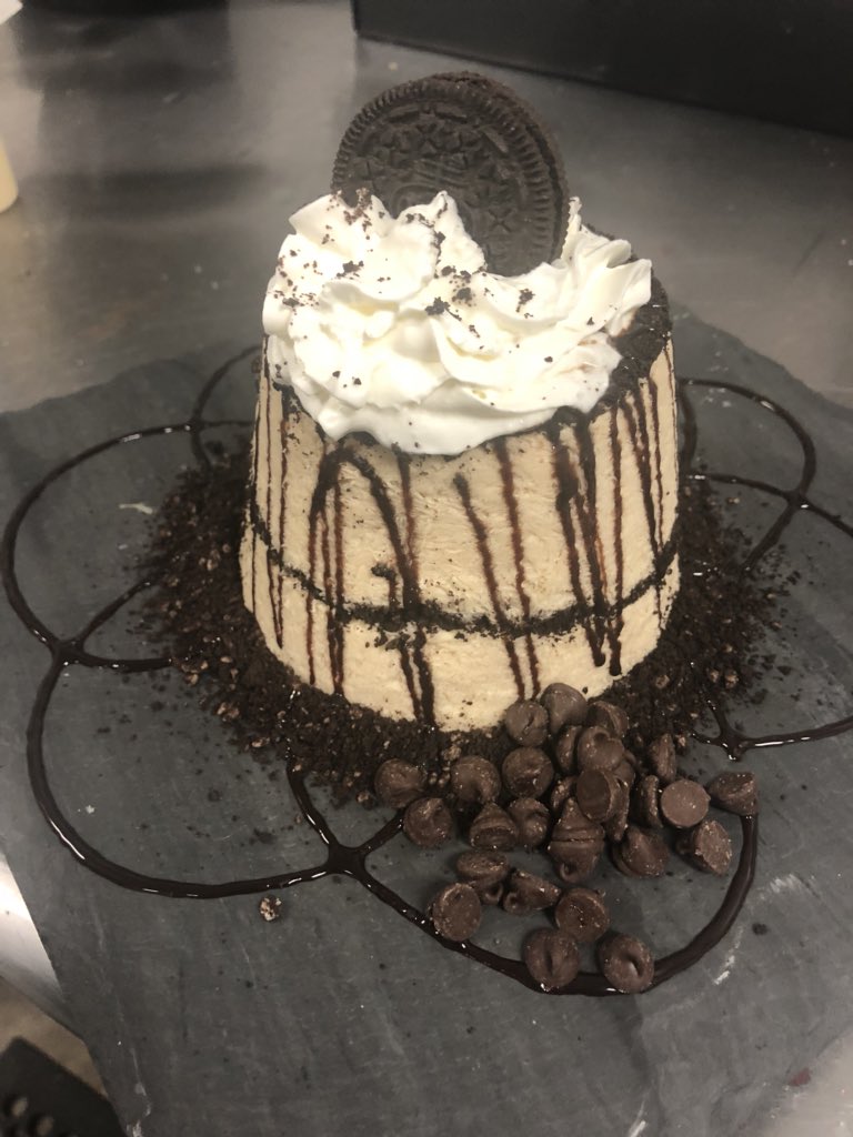 LumiSnowCompany's tweet photo. Happy Saturday! Today is a perfect day for Lumi! Are you #teamsnow or #teamdough?                                                   #dfw #desserts #fortworthdesserts #icecream #shavedicecream #ediblecookiedough #dallas #foodnetwork #bestoffortworth https://t.co/3anENwScm3