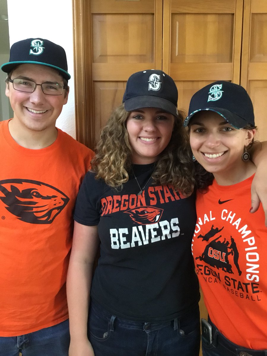 kookybaker5's tweet photo. Going to tonight’s game to celebrate the Oregon State University Beavers national championship. #whereiroot #GoBeavs #beavernation https://t.co/qWNLWr0Kke