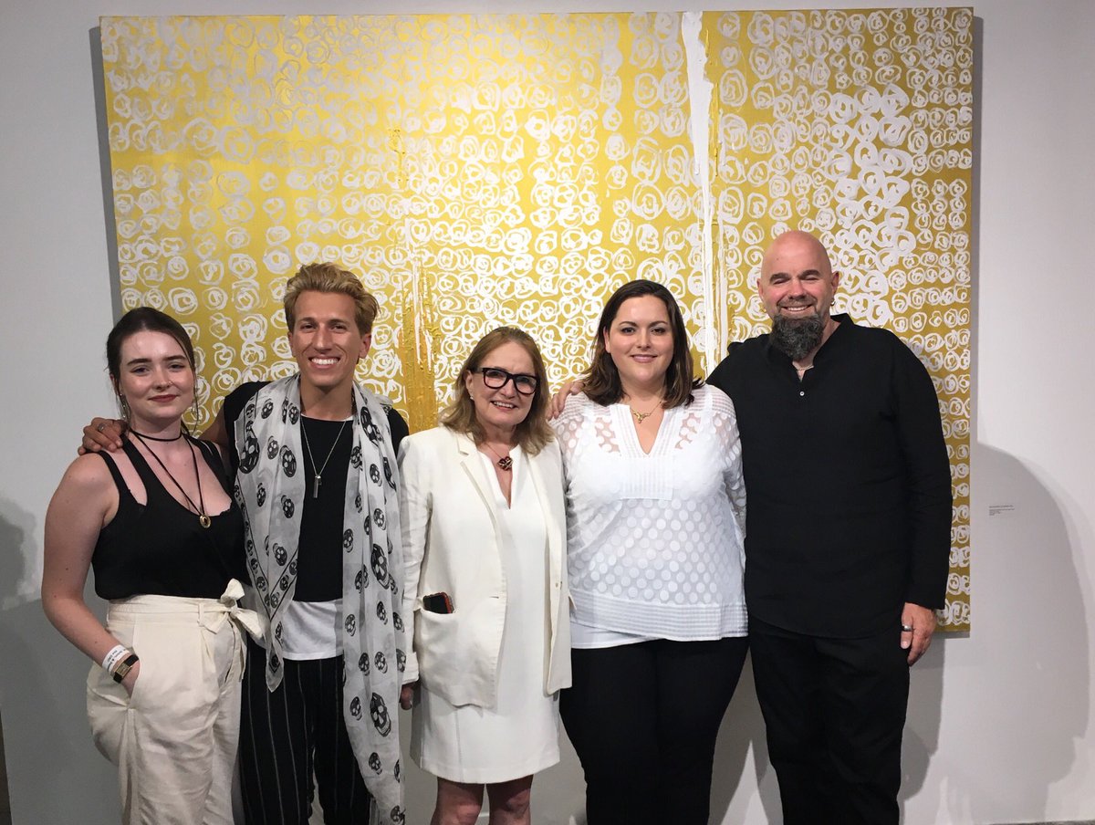 FerraraShowman's tweet photo. Happy #WhiteLinenNight !!!! Come out to Jonathan Ferrara Gallery to see Margaret’s amazing exhibition (and us of course!) #HancockWhitneyWhiteLinenNight #CACNO #ADNO https://t.co/Qz5l85jzGs