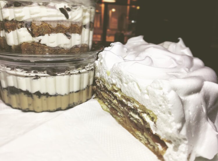 seven_7bar's tweet photo. A pedido de la PEOPLE!..
🗣TENEMOS POSTRES PARA ENVIAR!!!.
No solo te llevamos a la 🚪de tu 🏡 la COMIDA más RICA, sino que ahora también te solucionamos el ANTOJO de algo dulce que aparece después 🙌🏽🤤.

#AguanteTodo
#SevenPostres
#SevenDelivery

•2395461178•
•450494• https://t.co/skjGOdNzox