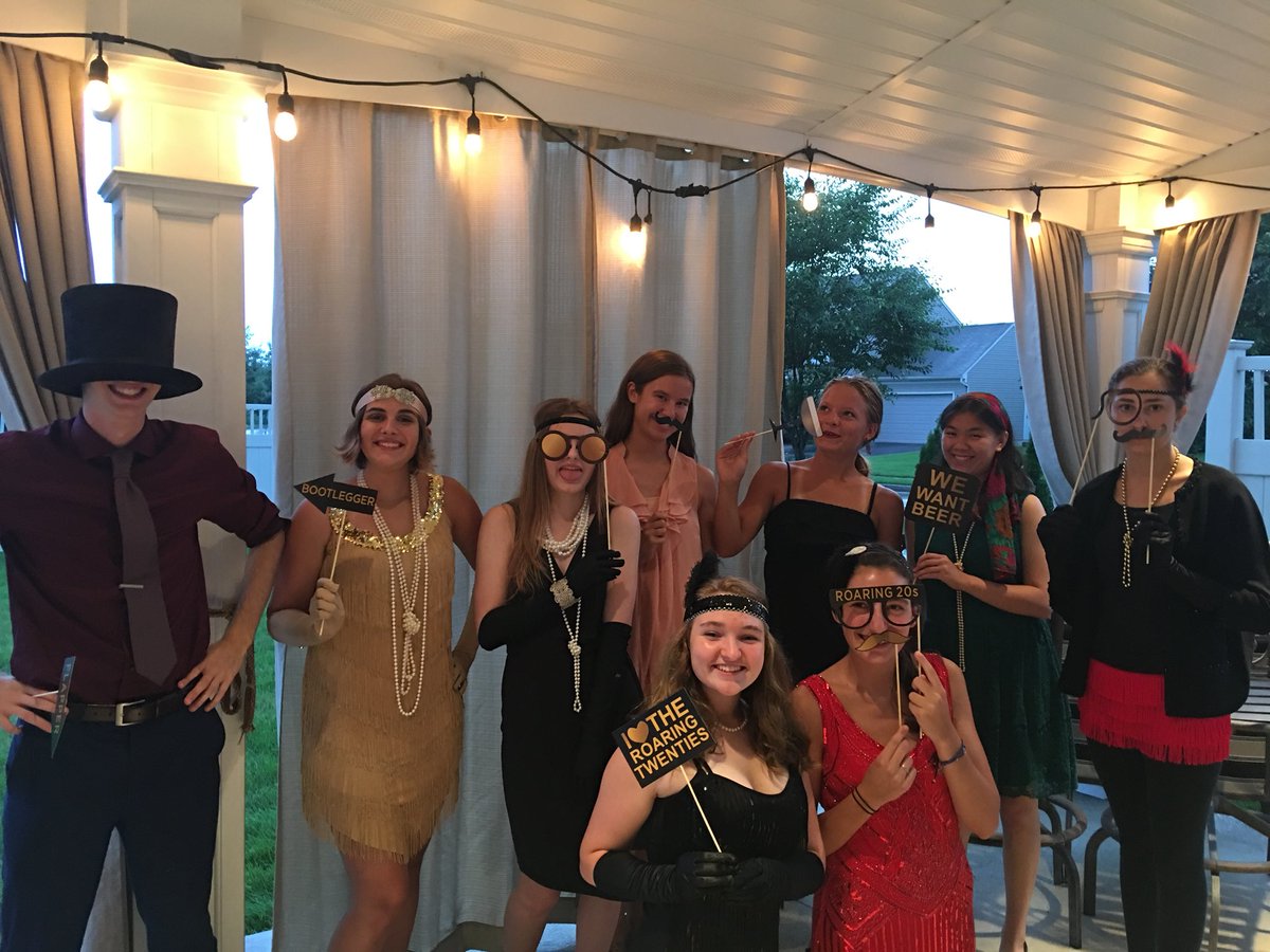 Georgia76710382's tweet photo. So we had a Roarin’ 20s Gatsby Party in honor of Mr. John J. Tone...and it was amazing! #Nerds #WereAP https://t.co/jrOpB5z6bc
