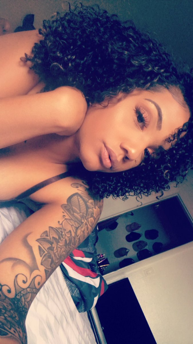deezcurlss's tweet image. #DenverTwitter Follow Me 🔥😏