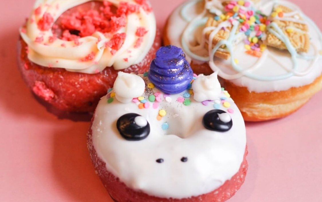 An irresistible trifecta!😍 From left to right: pink velvet, unicorn, birthday cake!🙌 Stop by the <a href="/blvdfoodcourt/">Boulevard Food Court</a> and try all three tonight!