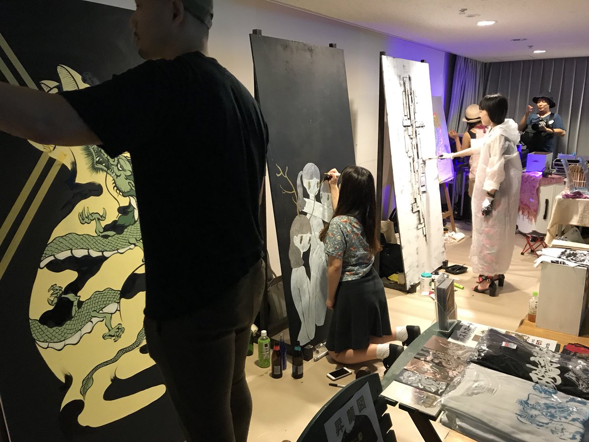 rockfilljam's tweet photo. ライブペイントも大分仕上がって来ました
完成がとても楽しみです!
#RFJ2018 https://t.co/U3gtsEQVtm