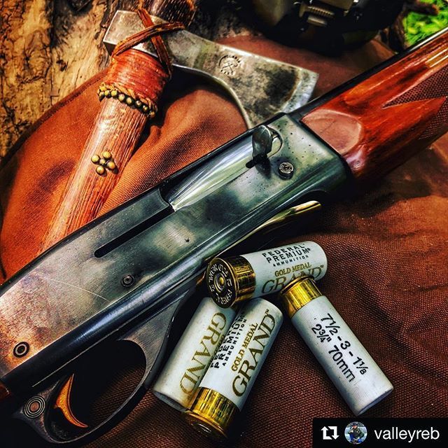 Tomahawks and 12 gauges...mmmmm #longhunter #scoutpack #bushcraftgear #loadout #survivalgear #woodsman #21stcenturylonghunter #teotwawki #apocalypse #oldways #oldisnew  #shotgunporn #bagfetish #gearfetish #hunting #tomahawk #remingtonmohawk #semiautomati… instagram.com/p/BmFSwg8AhuR/