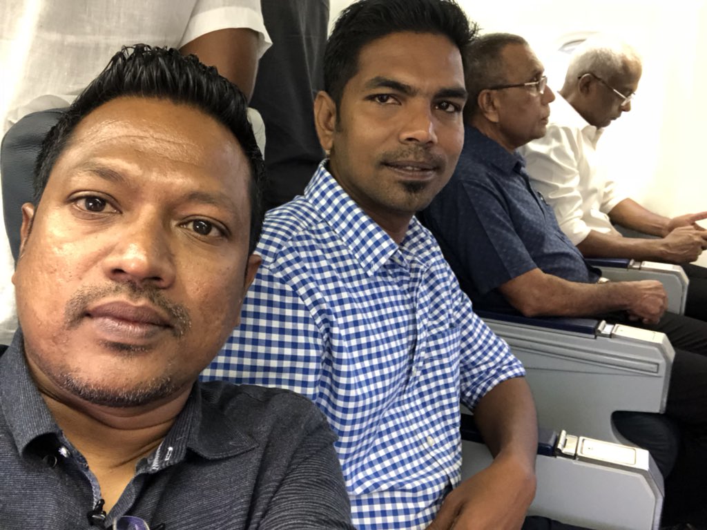 Imthiyazfahmy's tweet photo. Departing for Thaa &amp; Laamu atolls with joint opp candidate @ibusolih 

#IbuFaisal2018
#JazeeraaRaajje https://t.co/H1Y7c4GTUp