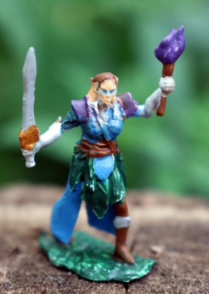 mamagames's tweet photo. This is the entry for my 11 yo daughter, an Elven fighter. It was her second mini ever (she painted a Warhammer mini at a Tabletop Day event in 2017) and she had fun with the challenge!
#GCentry18 #GenCant2018 #GenCant @GenCant https://t.co/WOaagN9t6h
