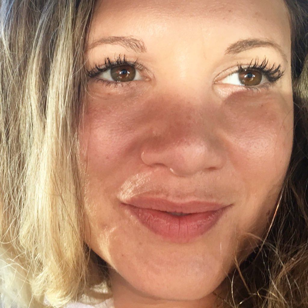 Dantethecomic's tweet photo. Off to my five year high school reunion with this hottie! #PatrickHenryHigh #school #Highschool #Reunion #HighAtMyHighschoolReunion #PHHS @RebekahKochan  #Beauty #Love #Amore #Beautiful #Fiancé https://t.co/SNJv66vVXA