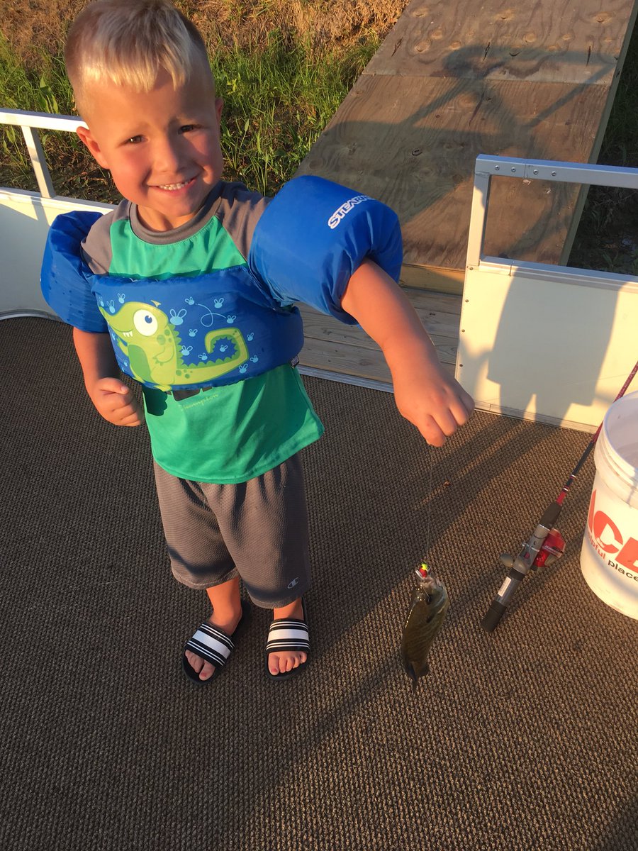 Quick2Lead's tweet photo. Back from a beautiful vacation...... but I have to tell ya nothing beats country livin’ with family!!! #fultonproud #ssbingo https://t.co/yVh27H6VvQ