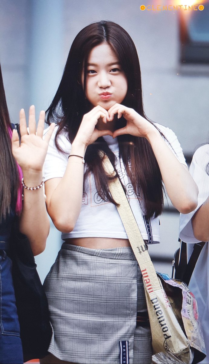 CLEMENTINE_1227's tweet photo. 180805 프듀48 출근길 PREVIEW
#프로듀스48 #PRODUCE48 
#3차경연 #출근길 #장규리 https://t.co/GHgXOmzPES