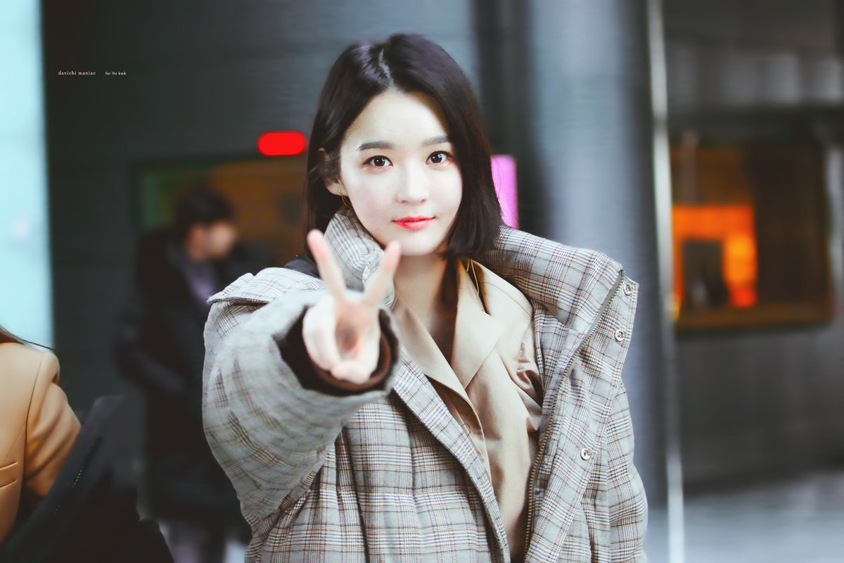 _02140803's tweet photo. 180125 #강민경 @iamkmk 

https://t.co/97EjOLsS53 https://t.co/KVoWZ8gTag