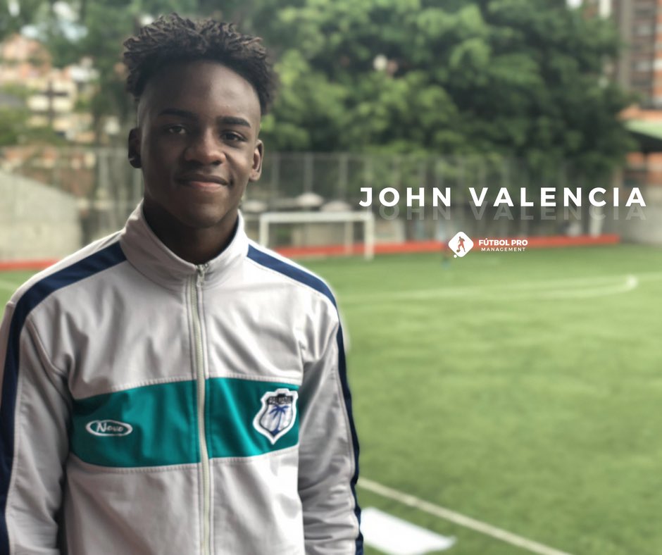 FutbolProNCS's tweet photo. John Valencia, sus logros son reflejo de su esfuerzo 🥇 https://t.co/c43G9rHc1p
