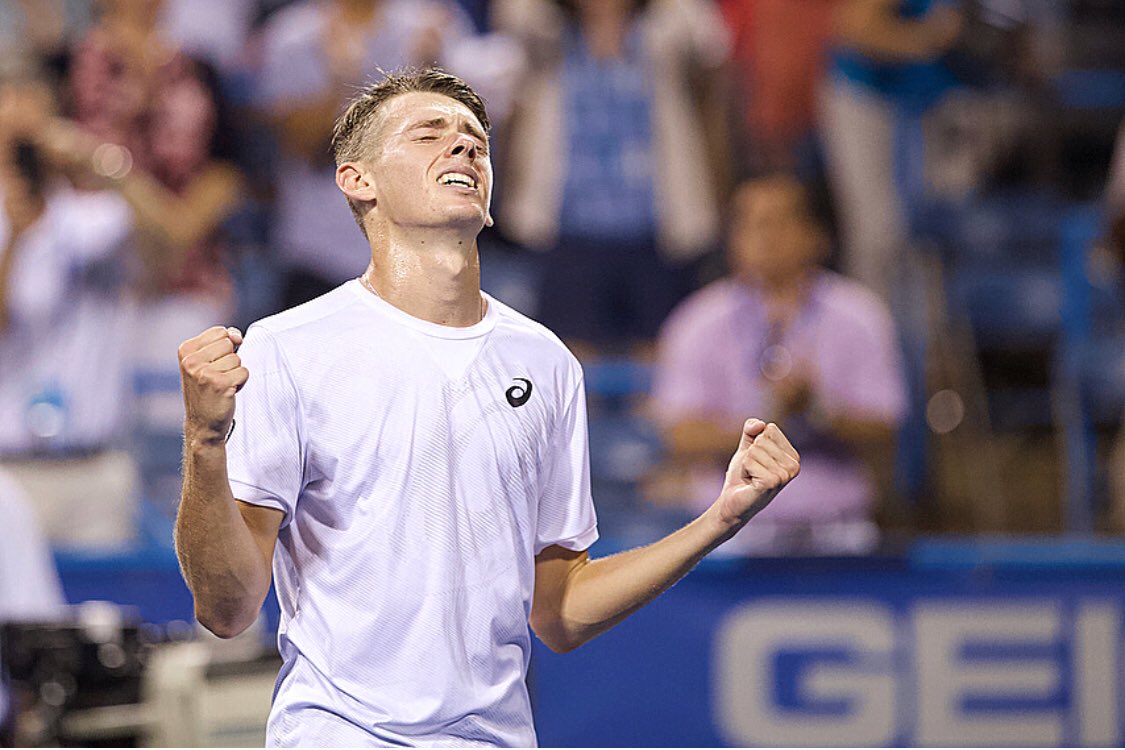 This is what it means to get the win today, I never gave up and it was all worth it!!!! One more to go 💪💪 #bluewall #deMon #nevergiveup #findaway