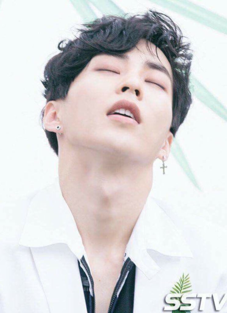 MelanatedMin's tweet image. Any Elsa&apos;s whose not nominated Minnie for #100MostHandsomeFaces2018 yet needs to be kicked out of the kingdom!👏 ⌛😑 ❄️ #XIUMIN  #TBWORLD2018 #SOUTHKOREA