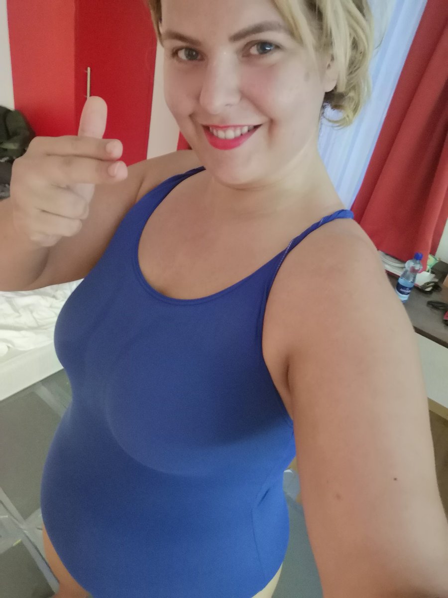 LucreciaAdira's tweet photo. Zuriiiich, get your muscles ready! I'm warming up in Bern and I will see you tomorrow! πͺπͺπͺπ
#zurich #sessiongirl #czechamazon https://t.co/qkJy8L1RjC