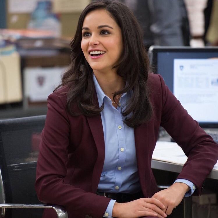 HAPPY BIRTHDAY TO MY GIRL, MELISSA FUMERO! Have a fantastic day!! 