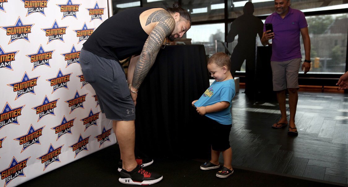 RREmpire98's tweet image. How can anyone not love this man?! #RomanReigns #RomanEmpire #IStandWithRomanReigns #RomanIsRaw #RomanIsWWE #RomanSlam