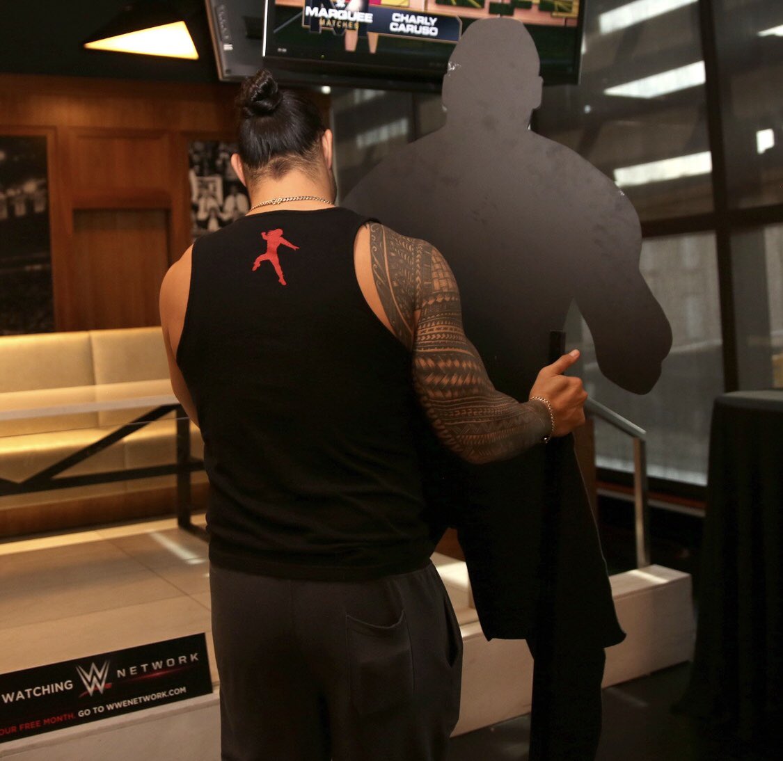 RREmpire98's tweet image. 😂 Get his ass outta here! #RomanReigns #RomanEmpire #IStandWithRomanReigns #RomanIsRaw #RomanIsWWE #RomanSlam #FuckBrockLesnar