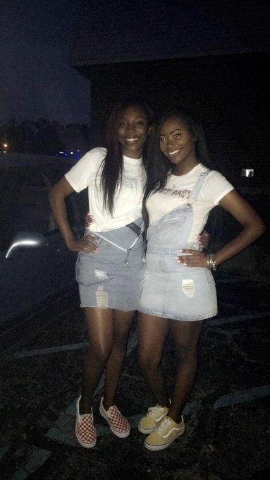 Watch 💛's leaked NSFW photo on TwXstars