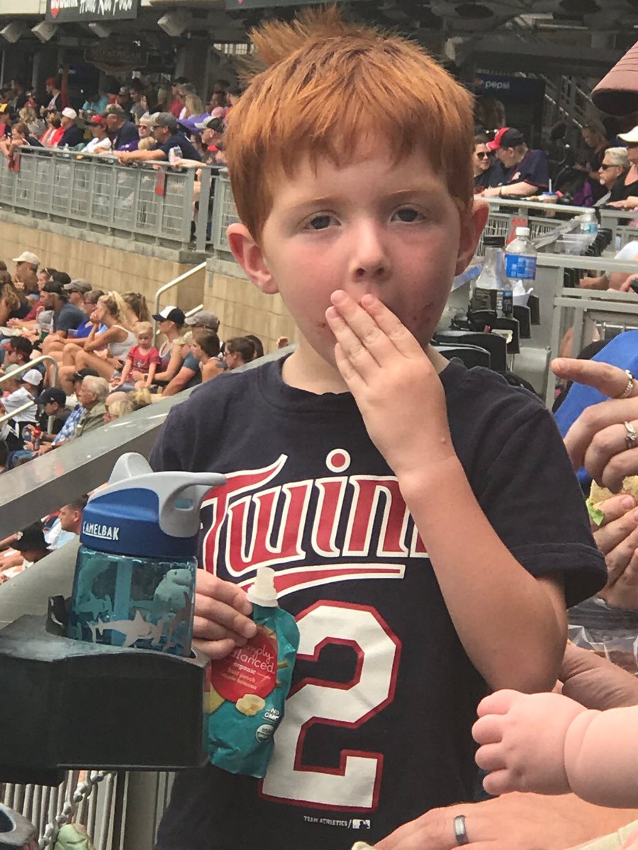 redheadedqt44's tweet photo. #twinspics https://t.co/htmaOSgIEP