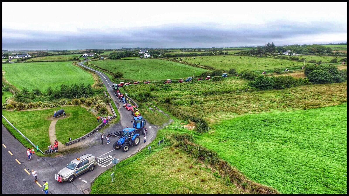 mairtinocolmain's tweet photo. #desflynntractorrun #castleconnor #ballina #enniscrone @castleconnorgaa @DscvrEnniscrone @EnniscroneSligo @EventsBlackPig @farmersjournal @farm_ireland @wildatlanticIRL https://t.co/qOsWiuw8vM