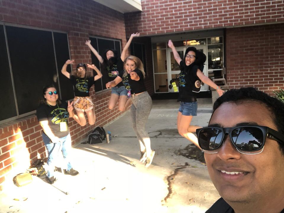 CPPWelcomeWeek's tweet image. HELLO BRONCOS! Welcome Week Day 1 is off to a sky-rocketing start, our mentors are SO excited to meet you all! Stay tuned :-)
˚‧º·( 。ᗒ ‸ ◕✿)