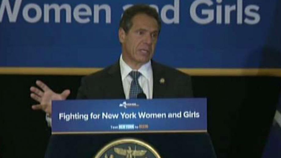 Top 2020 Democrats under fire for 'collective bashing of America' after Cuomo gaffe