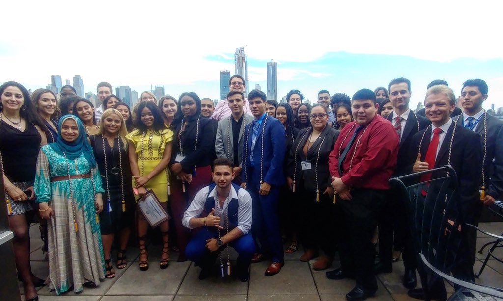 BerkeleyCollege's tweet image. Congratulations to our 2018 Honors Scholars who recently celebrated their success in the #HonorsProgram! Next stop is 🎓🎓🎓#honorsstudents